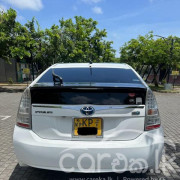 TOYOTA PRIUS 2010