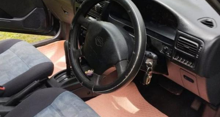 NISSAN WINGROAD 1996