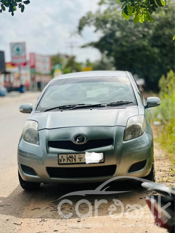TOYOTA VITZ 2008
