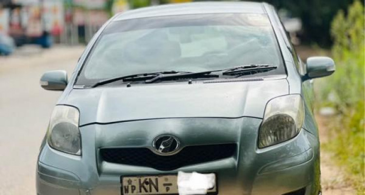 TOYOTA VITZ 2008
