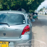 TOYOTA VITZ 2008