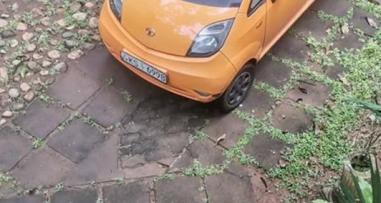 TATA NANO 2012