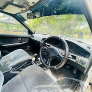 NISSAN BLUEBIRD 1989