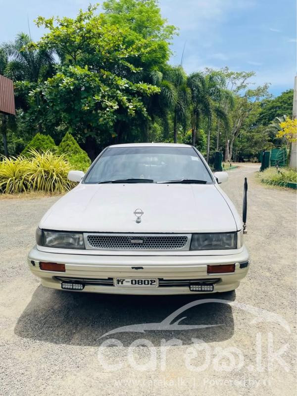 NISSAN BLUEBIRD 1989