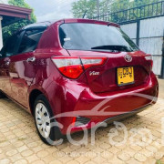 TOYOTA VITZ 2019