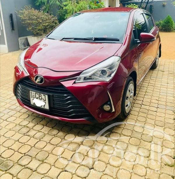 TOYOTA VITZ 2019