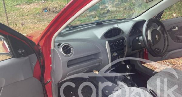 SUZUKI ALTO 2013