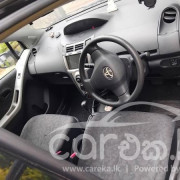 TOYOTA VITZ 2009