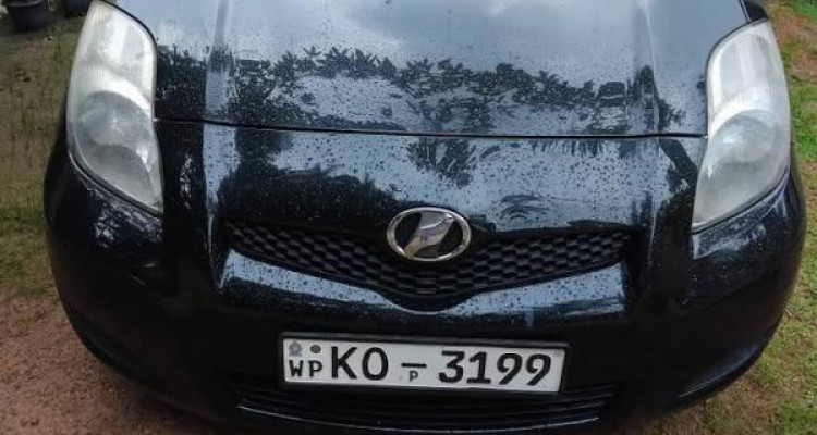 TOYOTA VITZ 2009