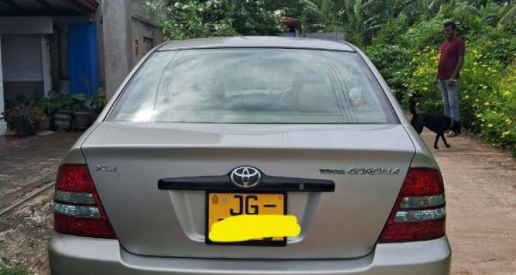 TOYOTA COROLLA 121 2004