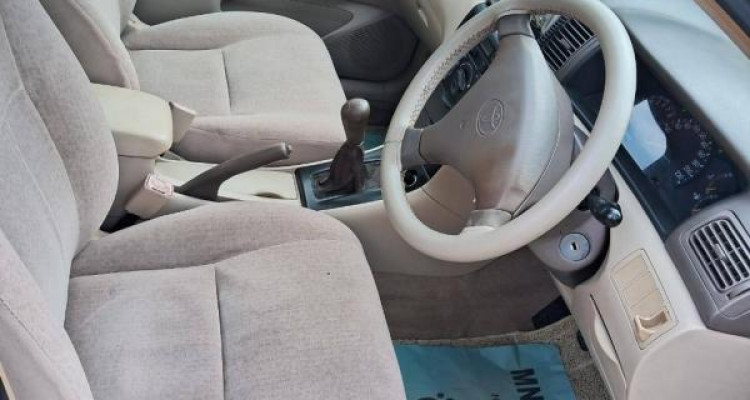 TOYOTA COROLLA 121 2004