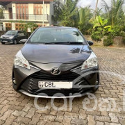 TOYOTA VITZ 2017