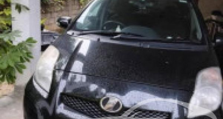 TOYOTA VITZ 2009