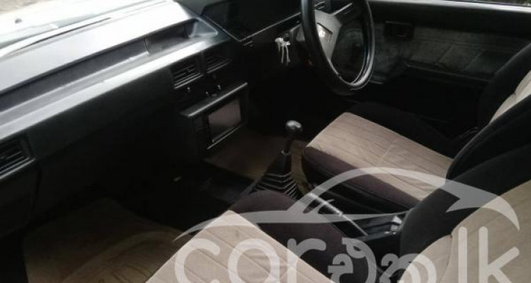 TOYOTA COROLLA AE80 1987