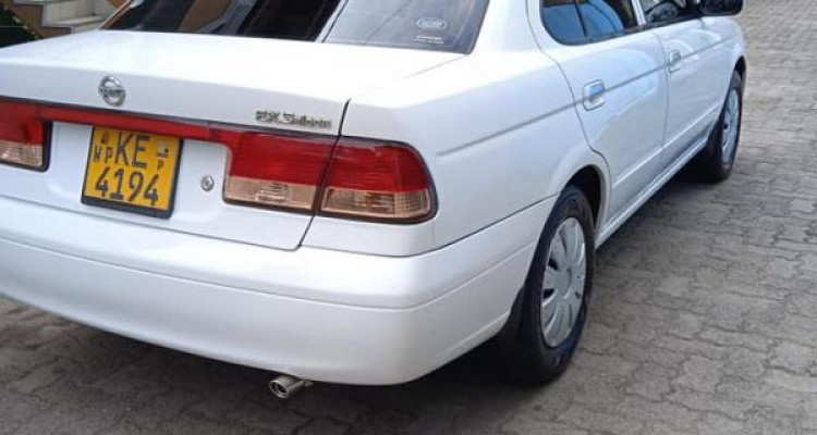 NISSAN SUNNY FB15 2003