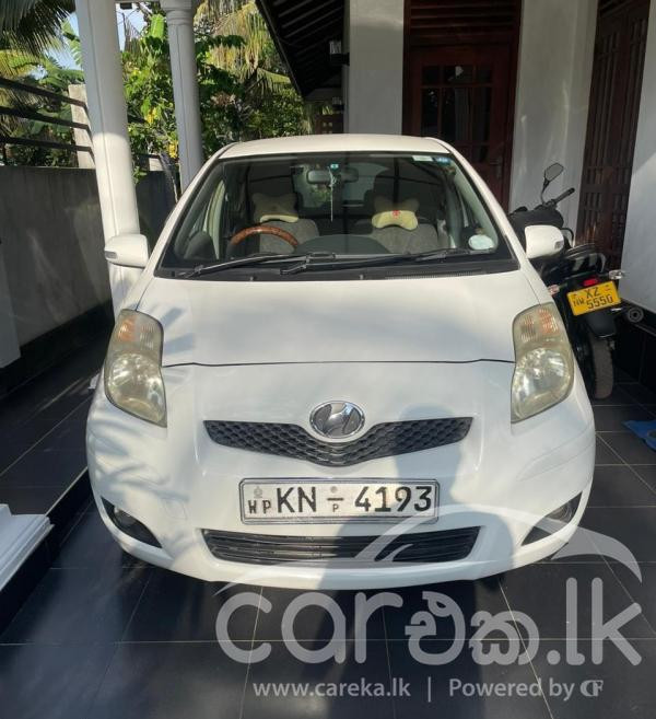 TOYOTA VITZ 2008