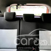 TOYOTA AQUA 2012