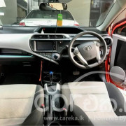 TOYOTA AQUA 2012