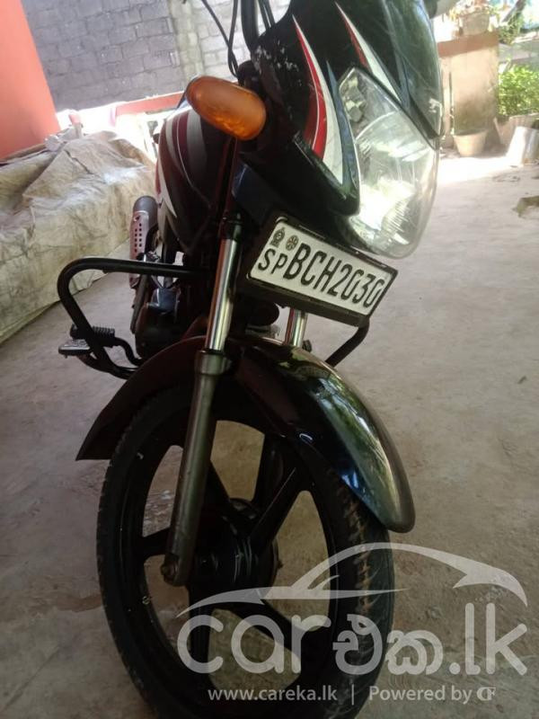 TVS METRO 2015