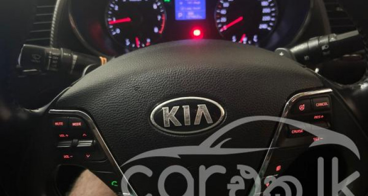 KIA CERATO 2013