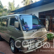 NISSAN CARAVAN 2001