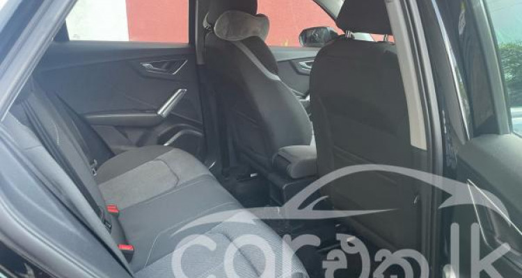 AUDI Q2 2017