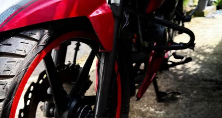 TVS APACHE 2007