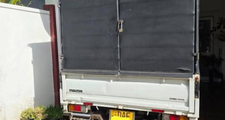 MAZDA BONGO 2015