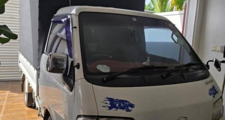 MAZDA BONGO 2015