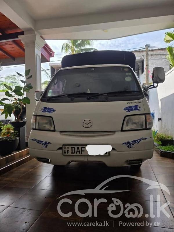 MAZDA BONGO 2015