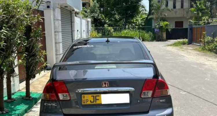 HONDA CIVIC ES8 2004