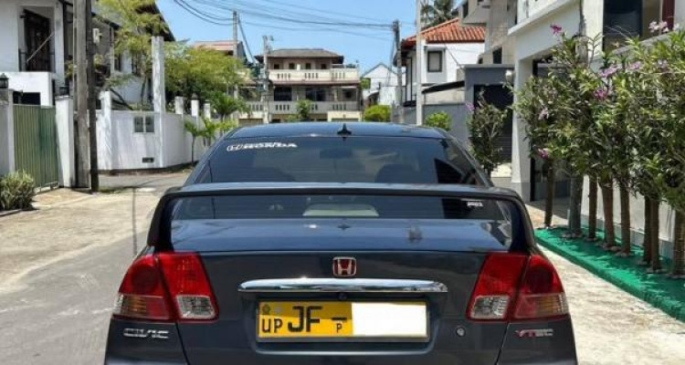 HONDA CIVIC ES8 2004