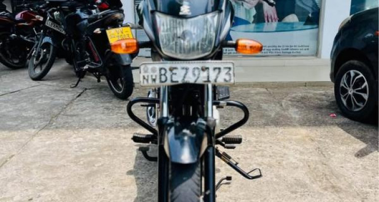 BAJAJ PLATINA 2017