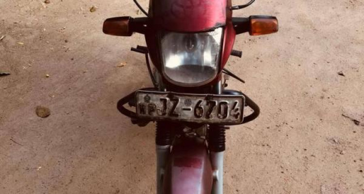 BAJAJ BYK 2005