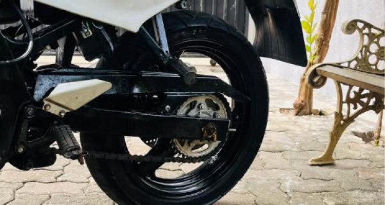 SUZUKI GS500 1998