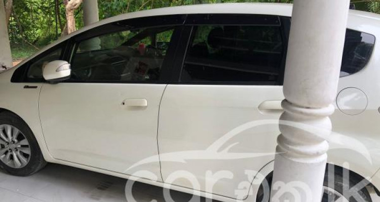 HONDA FIT GP1 2012
