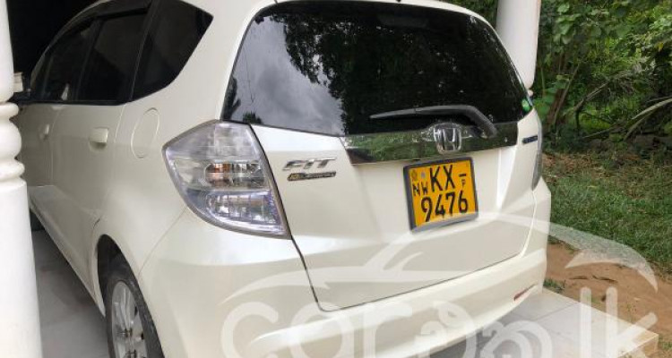HONDA FIT GP1 2012