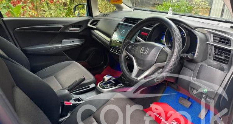 HONDA FIT GP5 2013