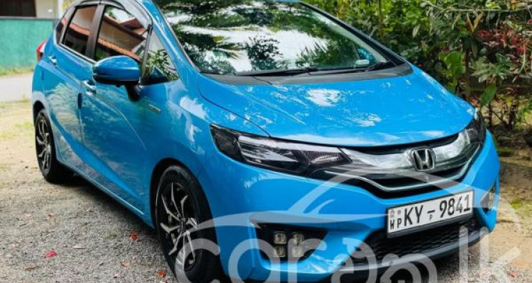 HONDA FIT GP5 2013