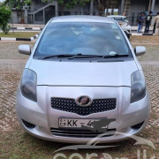 TOYOTA VITZ 2005