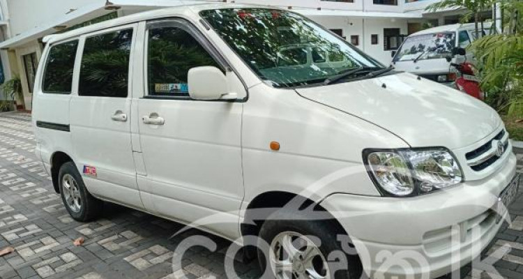 TOYOTA NOAH 1998
