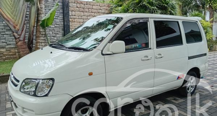 TOYOTA NOAH 1998