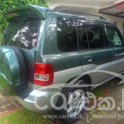 MITSUBISHI PAJERO 2001