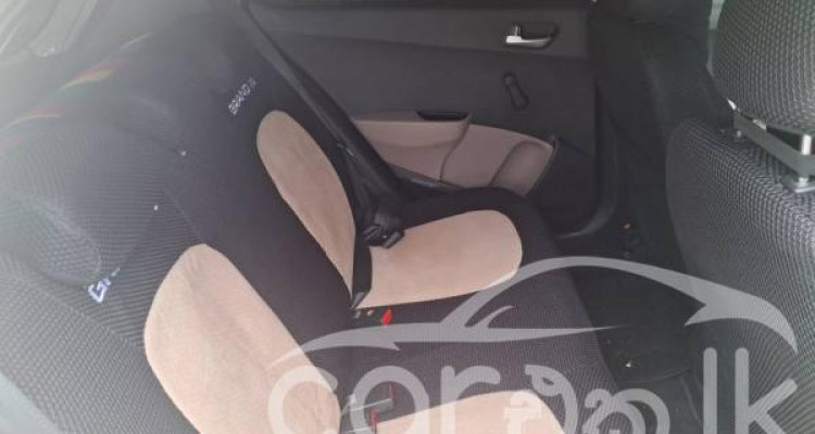 HYUNDAI GRAND I10 2017