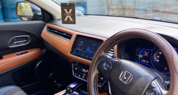 HONDA VEZEL 2015