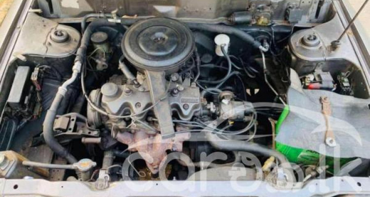 NISSAN TRAD SUNNY 1986