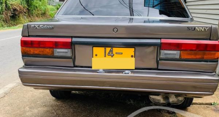 NISSAN TRAD SUNNY 1986