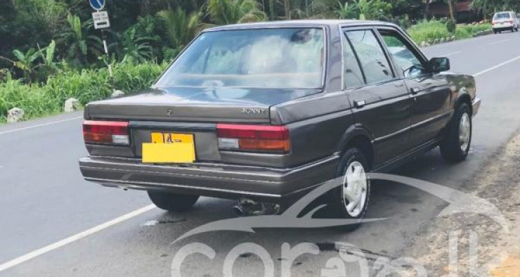 NISSAN TRAD SUNNY 1986