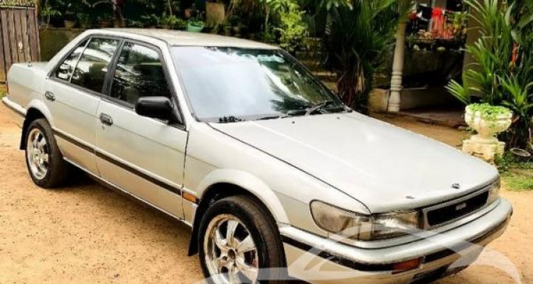 NISSAN BLUEBIRD 1989