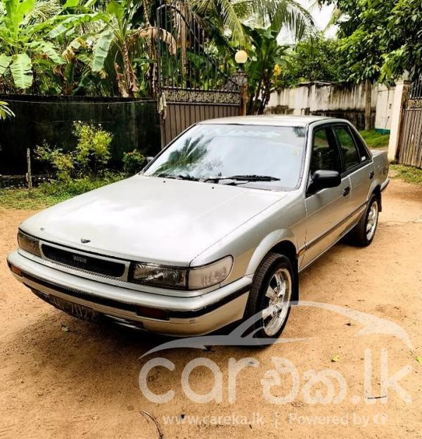 NISSAN BLUEBIRD 1989